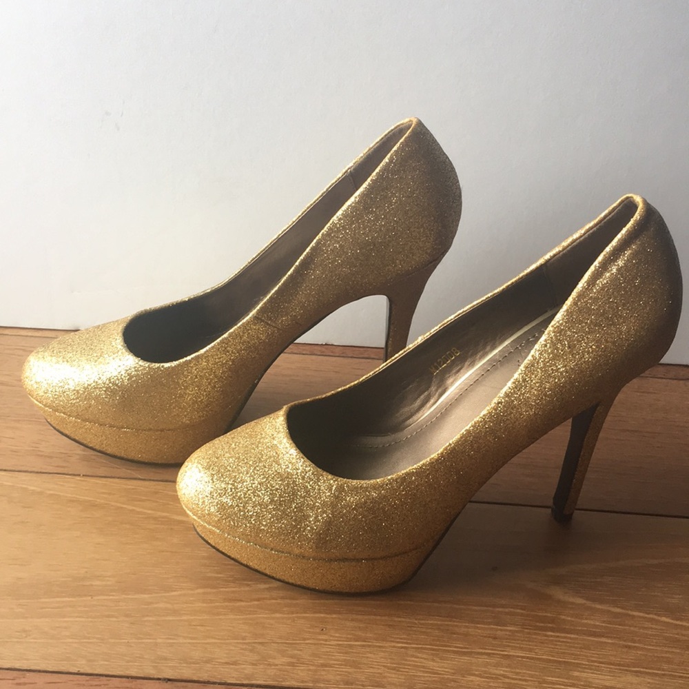 Ollie glitter pumps